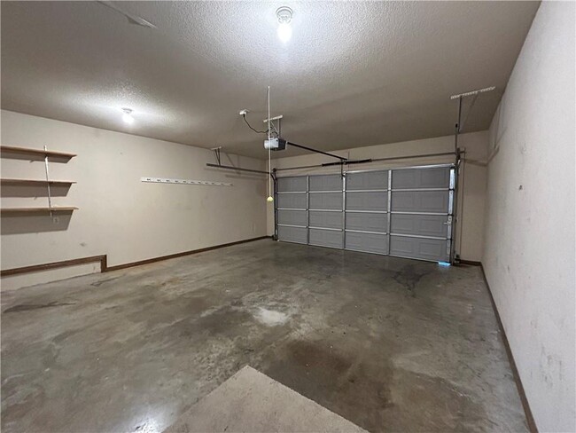 Building Photo - 2958 E Sterling Ct