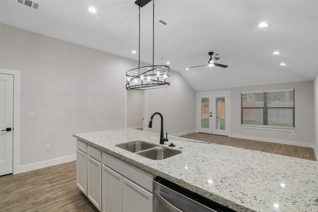 Building Photo - 13018 Walden Rd