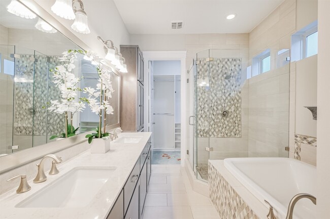 Building Photo - 809 Leavenworth Ave