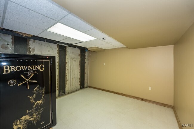 Building Photo - 2731 Christy Ave