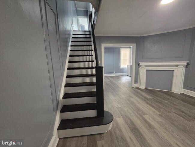 Building Photo - 302 W Loudon St