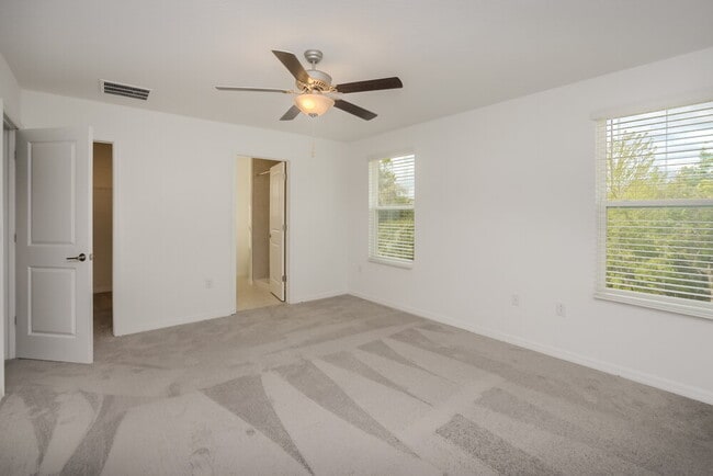 Building Photo - 7320 Spring Snowflake Ave