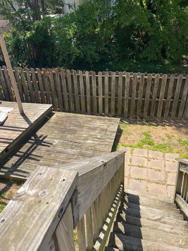 Building Photo - 3 Bed 2 Bath Home North Nashville