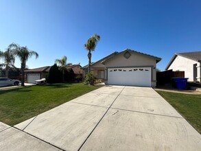 Building Photo - Cute 3 Bed/2 Bath SE Bakersfield Home