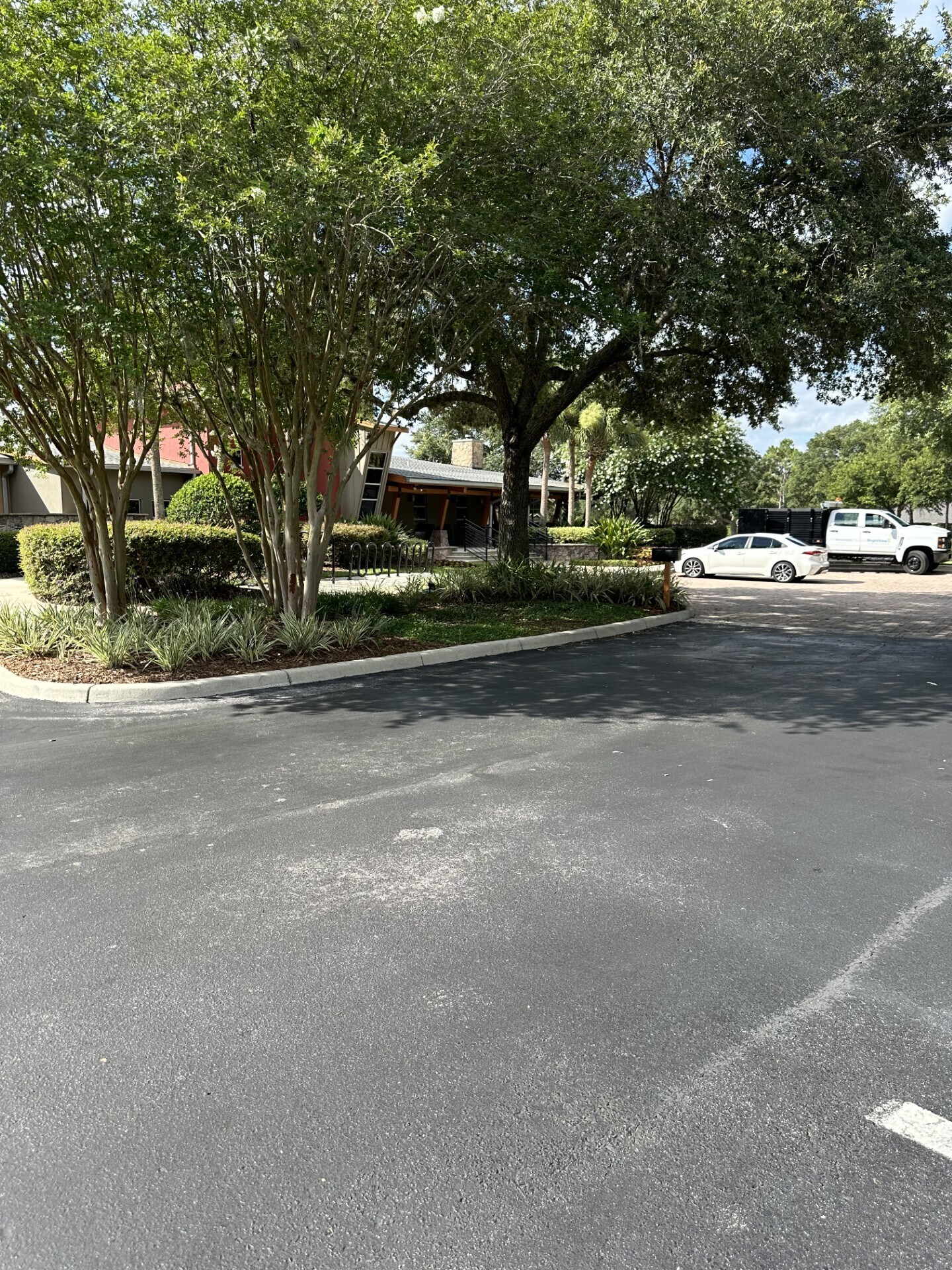 Building Photo - 4500 SW 52nd Cir