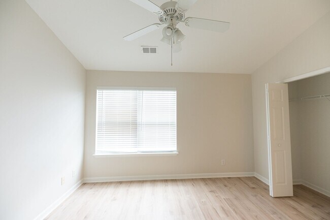 Building Photo - 306 Snowy Owl Ct