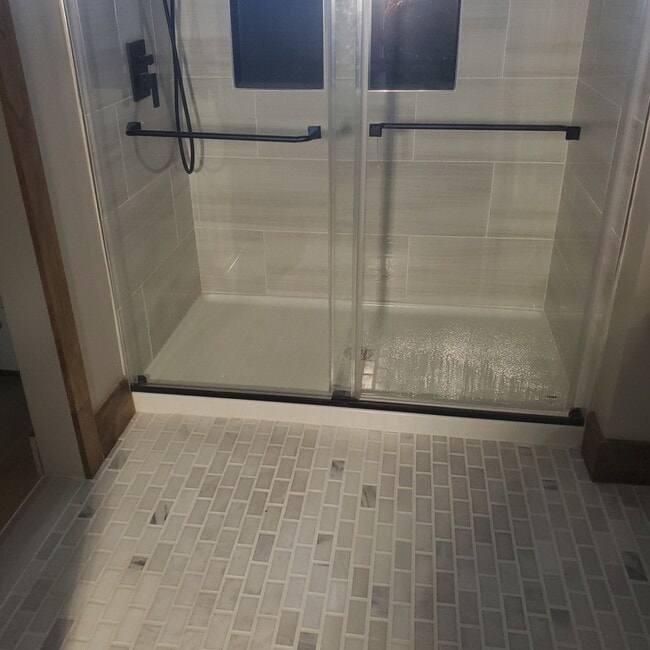 Building Photo - 317 Stelko Ave