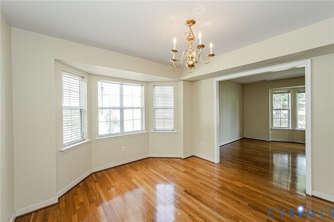 Building Photo - 811 Kiefer Field Ct