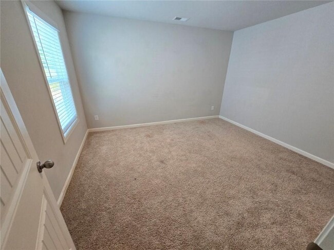 Building Photo - 121 Valimar Dr