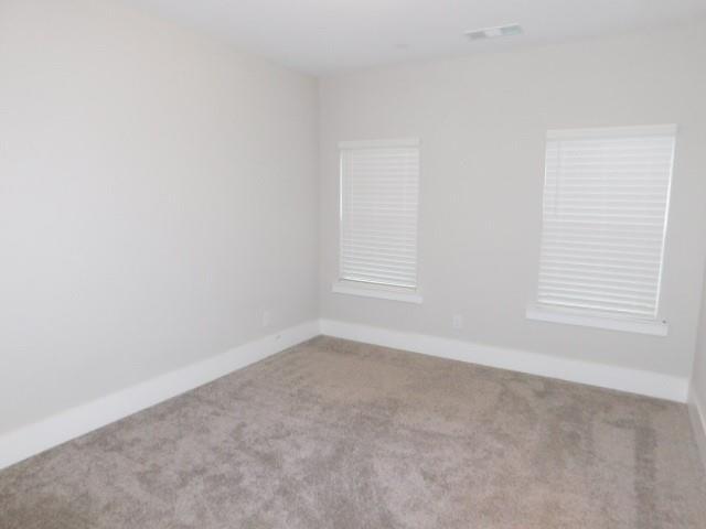 Building Photo - 4652 Sweetwater Ave