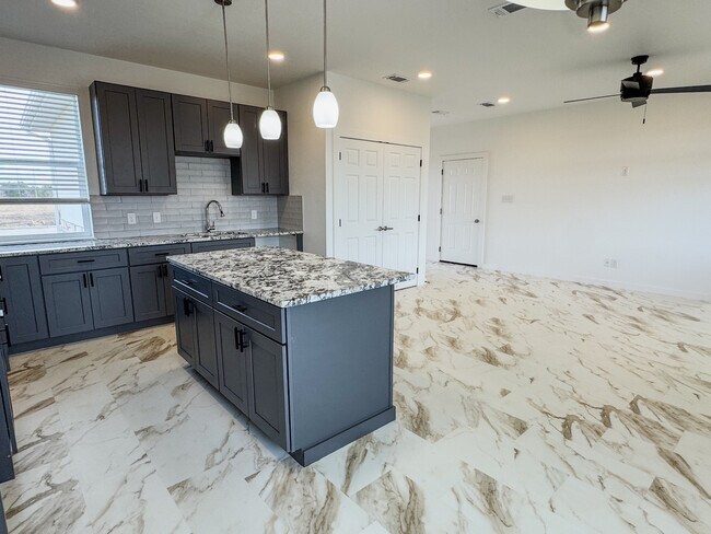 Building Photo - 350 Lucy Rd