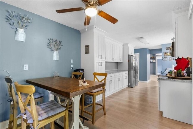 Building Photo - 661 Bantry Ln