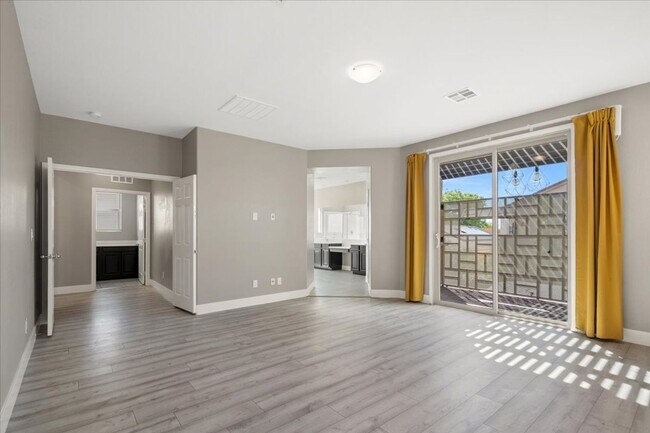 Building Photo - Entertainer's Dream 4Bd Home with Designer Finishes & Outdoor Kitchen