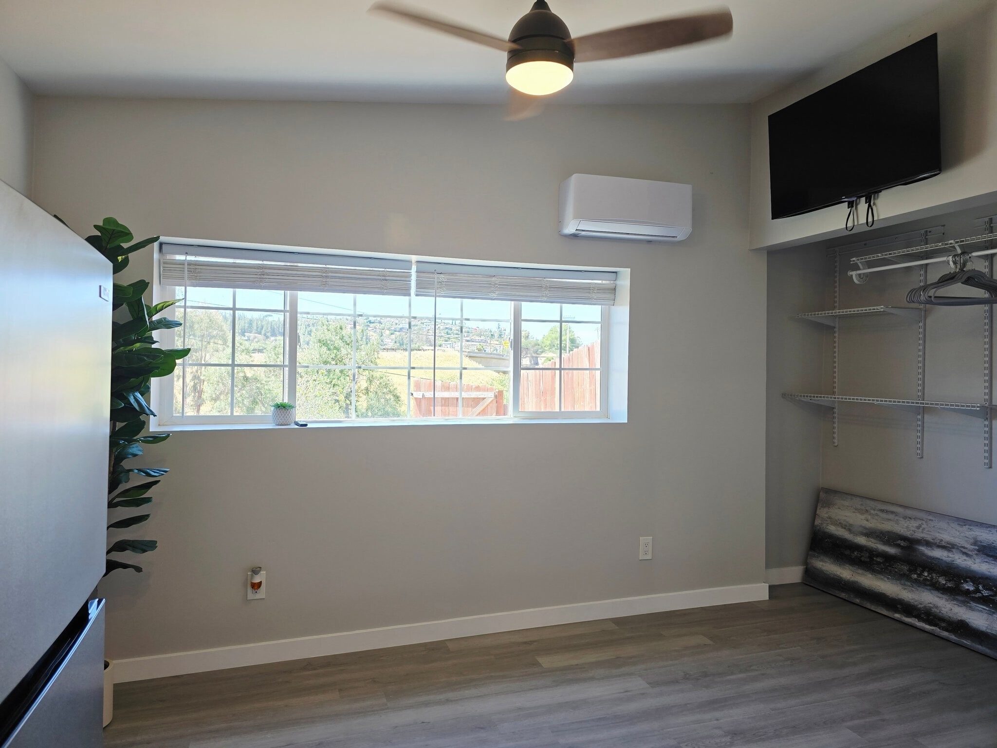 Building Photo - 4229 Panorama Dr