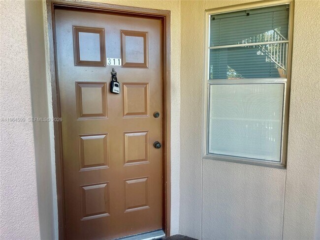 Building Photo - 1251 SW 125th Ave