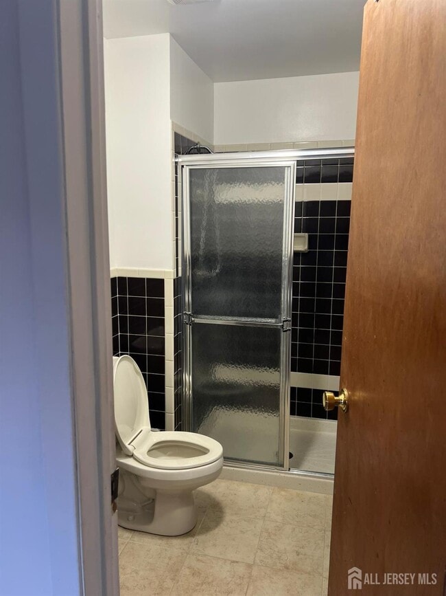 Building Photo - 304 Merrywood Dr