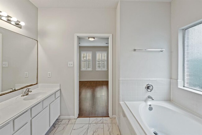 Building Photo - 6918 Poncha Springs Ct