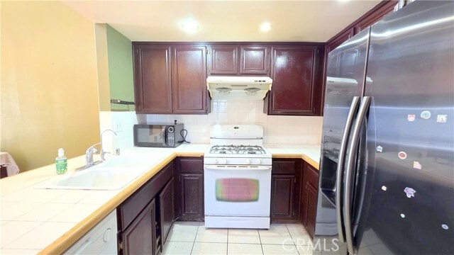 Building Photo - 2007 Silver Hawk Dr