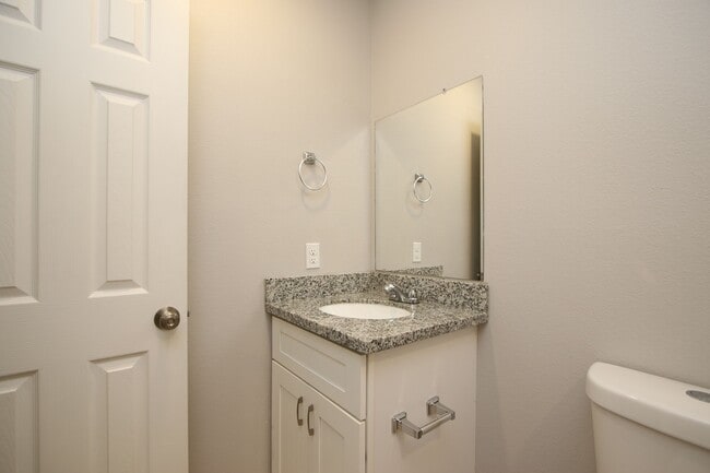 Building Photo - 5709 Breland St