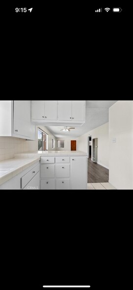 Building Photo - 4302 W 165th St