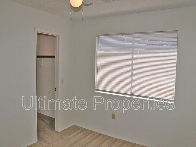 Building Photo - 6853 N 78th Ave