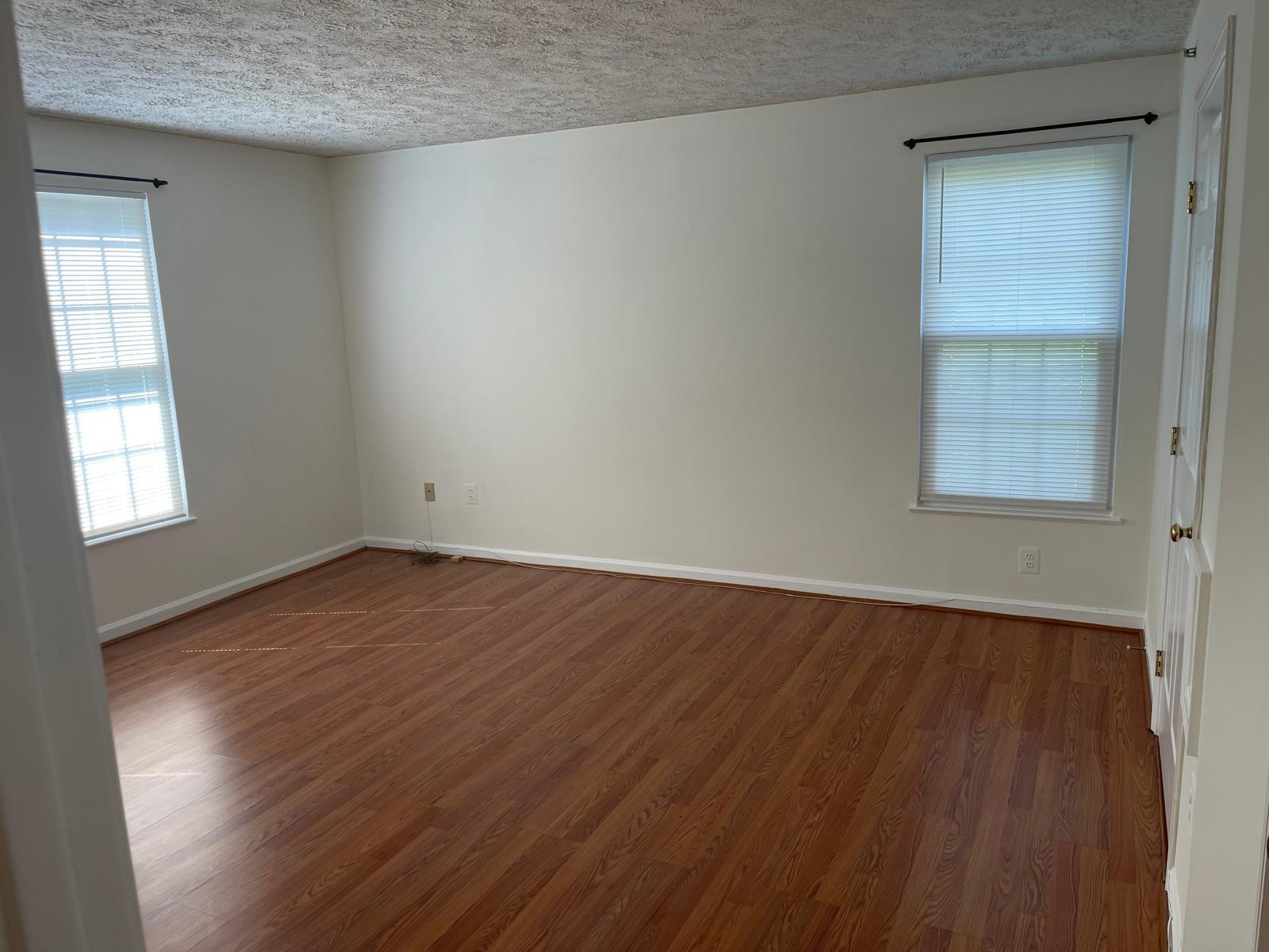Building Photo - 5610 Avonshire Pl
