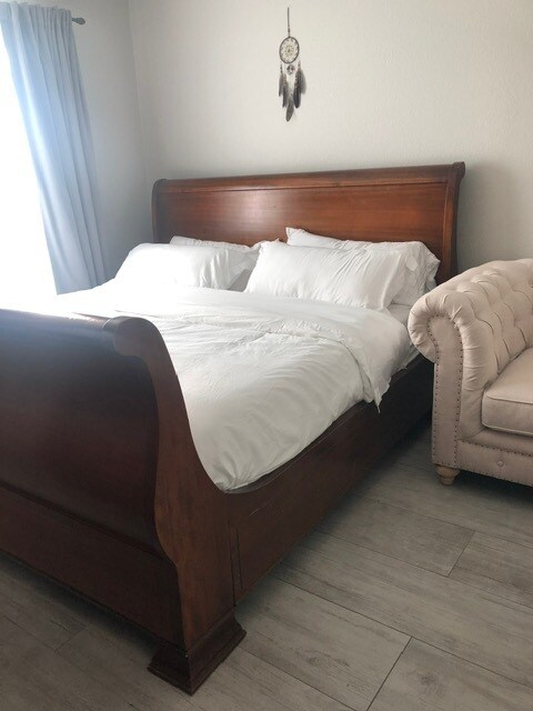 Building Photo - 1035 Hornblend St