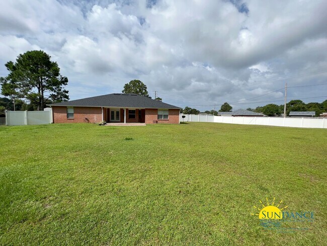 Building Photo - 2130 Pepper Dr