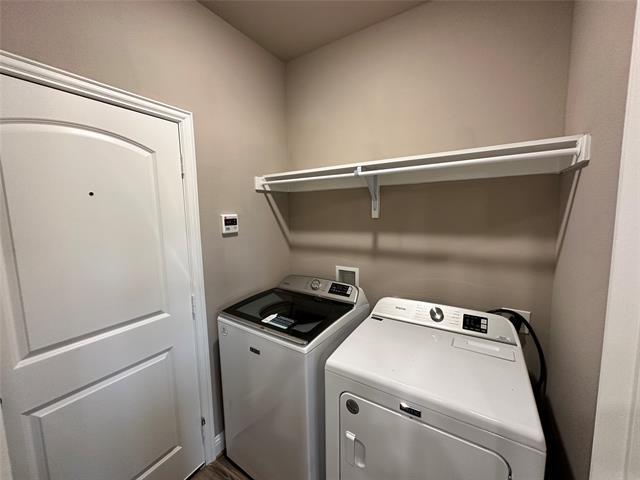 Building Photo - 7817 Ashwood Dr