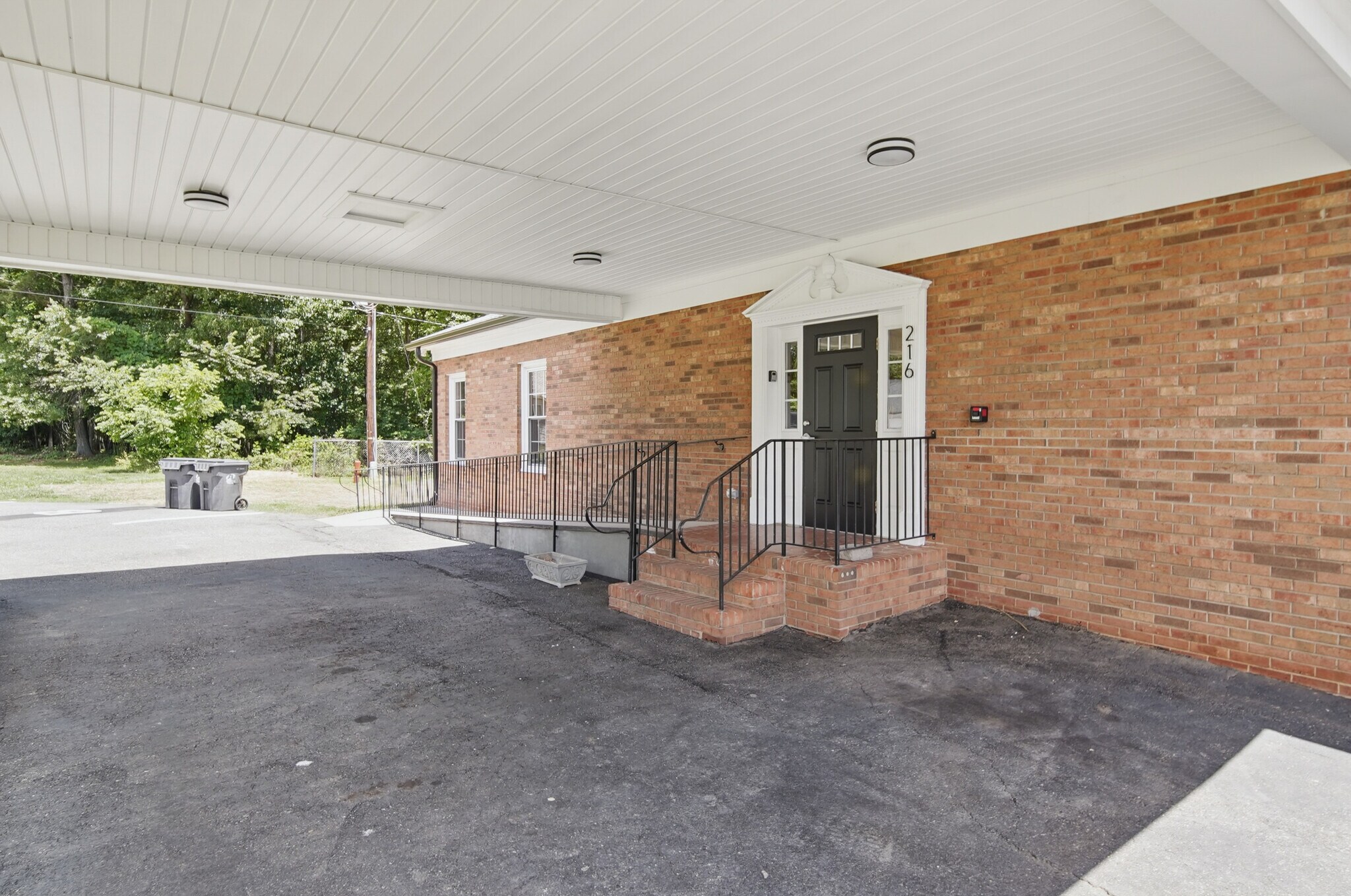 Front entrance to unit B - 216 Legion Dr