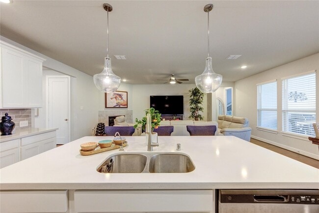 Building Photo - 9210 Lair Cove Dr