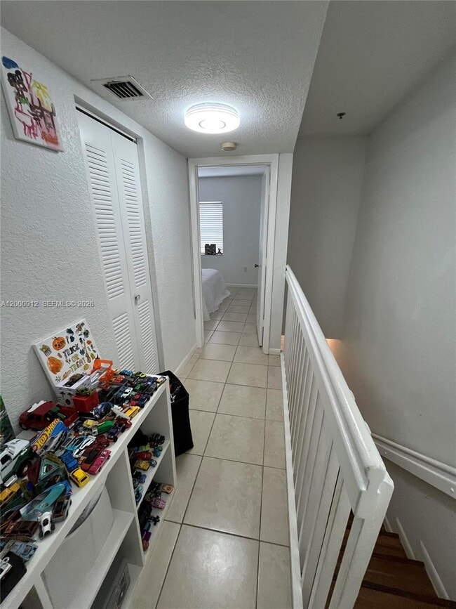 Building Photo - 171 Riviera Cir