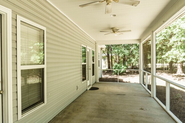 Building Photo - 49 Thomas Sumter St