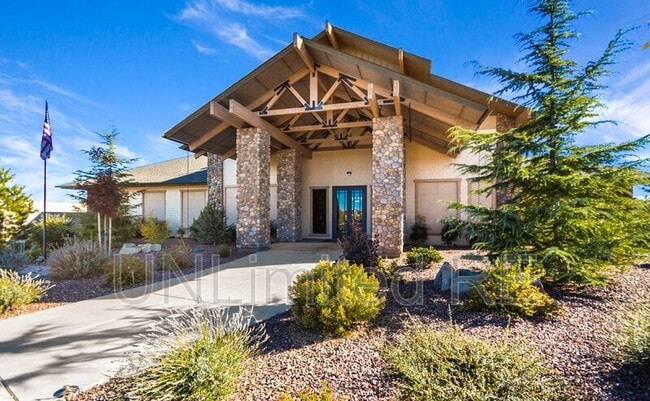 Building Photo - 1371 Kwana Ct