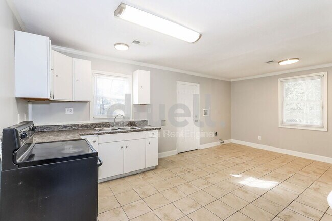 Building Photo - 1918 Dabney Dr