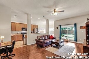 Building Photo - 10908 Forest Breeze