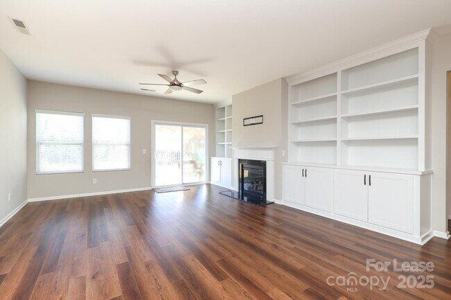 Building Photo - 1516 Sunflower Field Pl