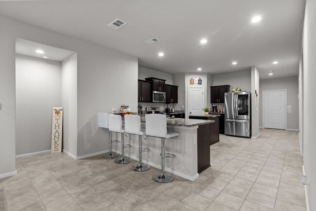 Building Photo - 7108 Red Cyn Rd