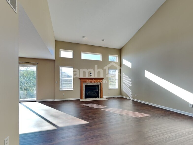 Building Photo - 8106 Logans Ridge Dr
