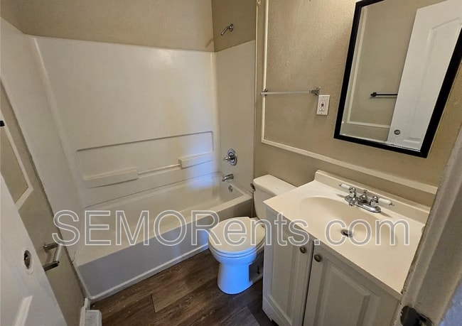 Building Photo - 117 Glen Garry Rd