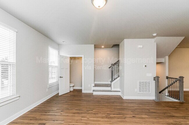 Building Photo - 1105 Tender Dr