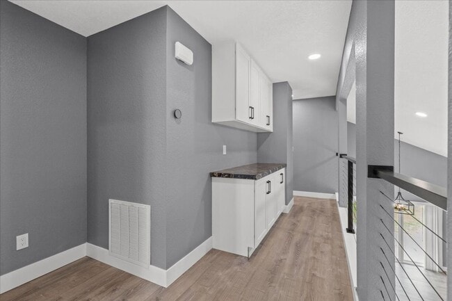 Building Photo - 3201 Ventana Hills Dr