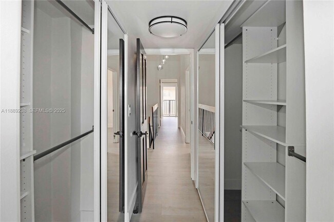 Building Photo - 5530 W 26th Ct