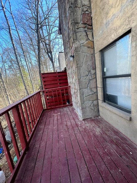 Building Photo - 4135 Dollys Dr