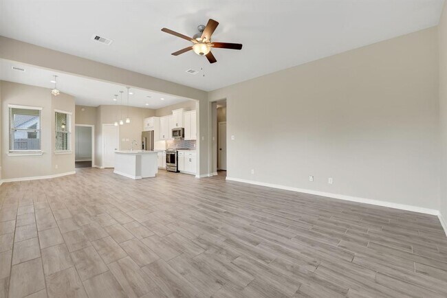 Building Photo - 7011 Winterberry Gln Ln