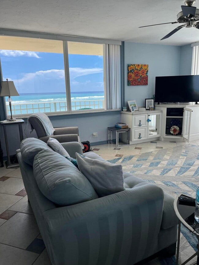 Building Photo - 603 Ocean Dr