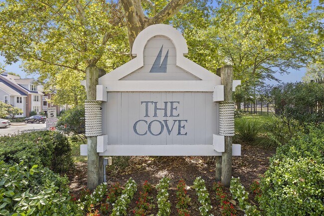 Building Photo - 3151 Covewood Ct