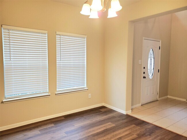 Building Photo - 14238 Englewood Park Ln