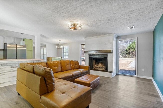 Building Photo - 1216 Old Rdg Rd E