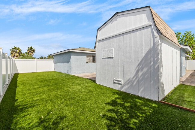 Building Photo - 3712 Odom St